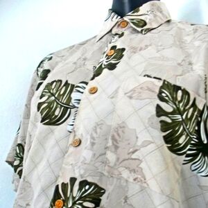 Island Tropics Brand Hawaiian Tropical camp shirt
